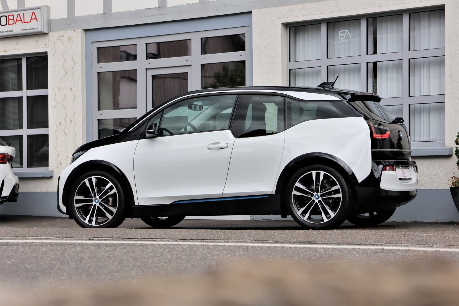 BMW i3 (120Ah), Electric, Second hand / Used, Automatic - 4