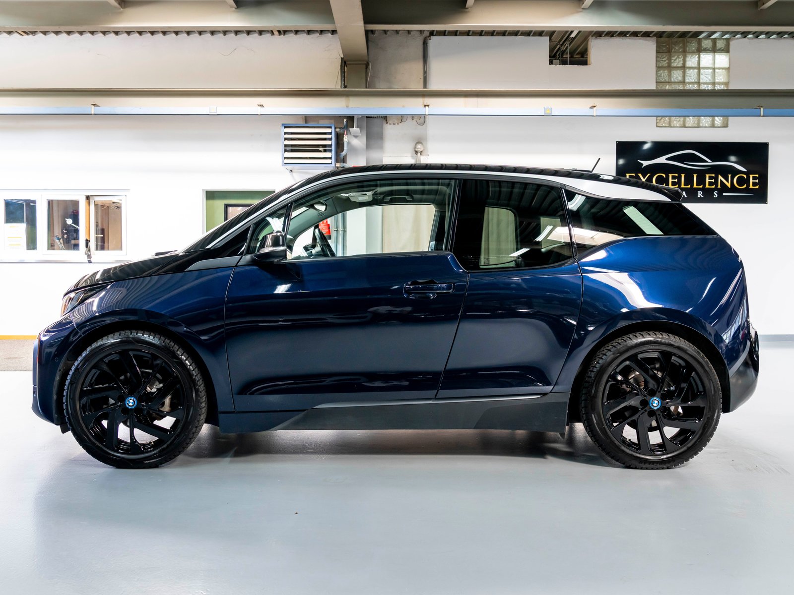 BMW i3 (94Ah) Range Extender, Petrol, Second hand / Used, Automatic - 4