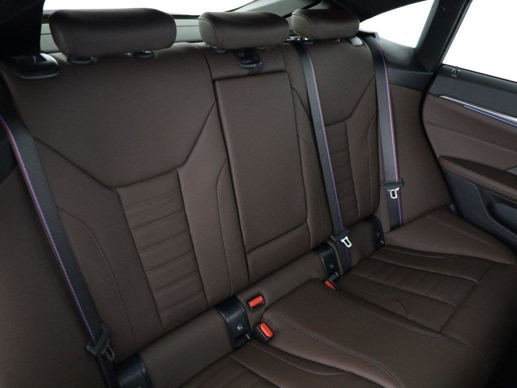 BMW i4 40, Elektro, Neuwagen, Automatik - 5