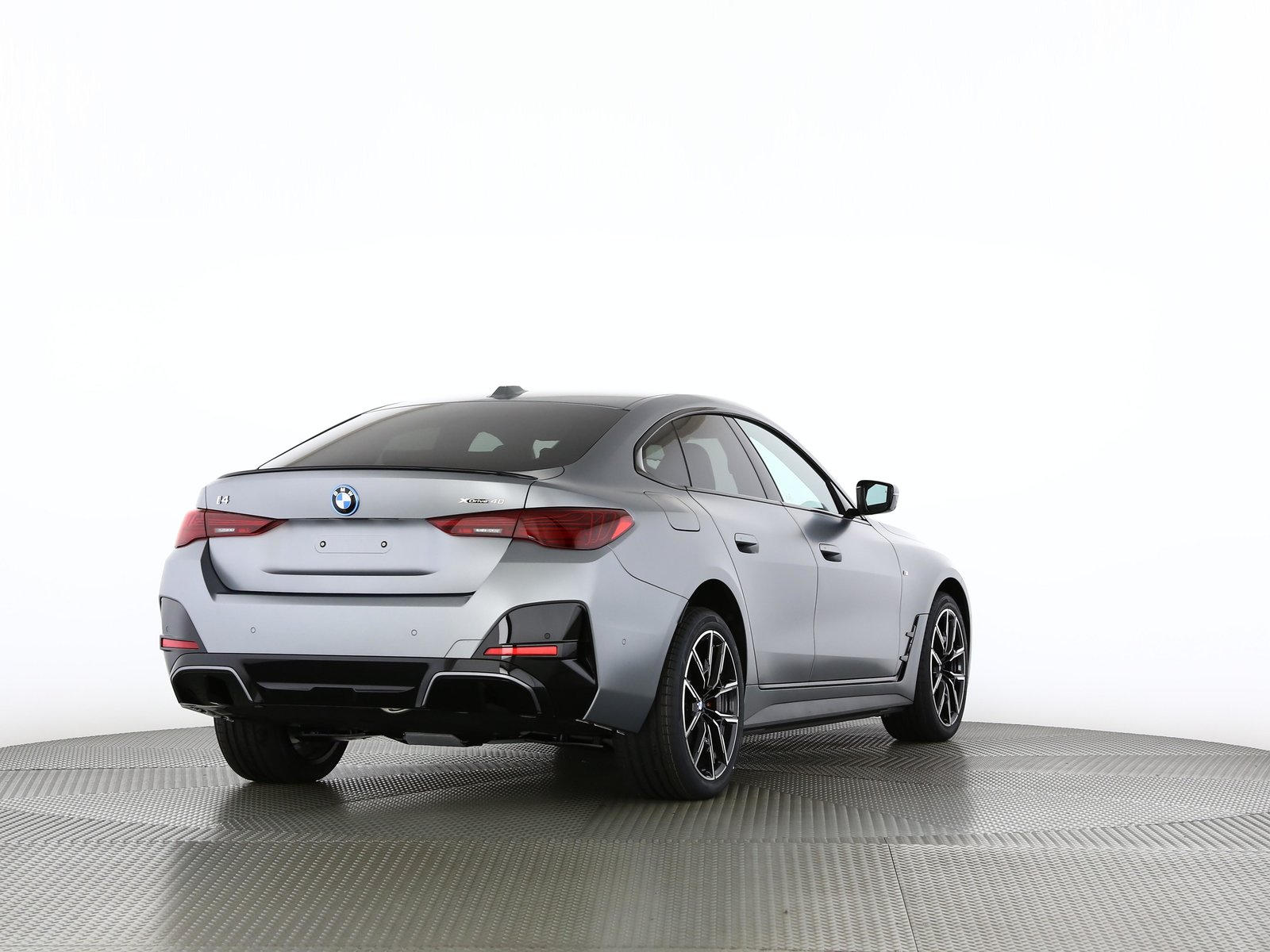 BMW i4 40 M Sport Pro, Electric, New car, Automatic - 3