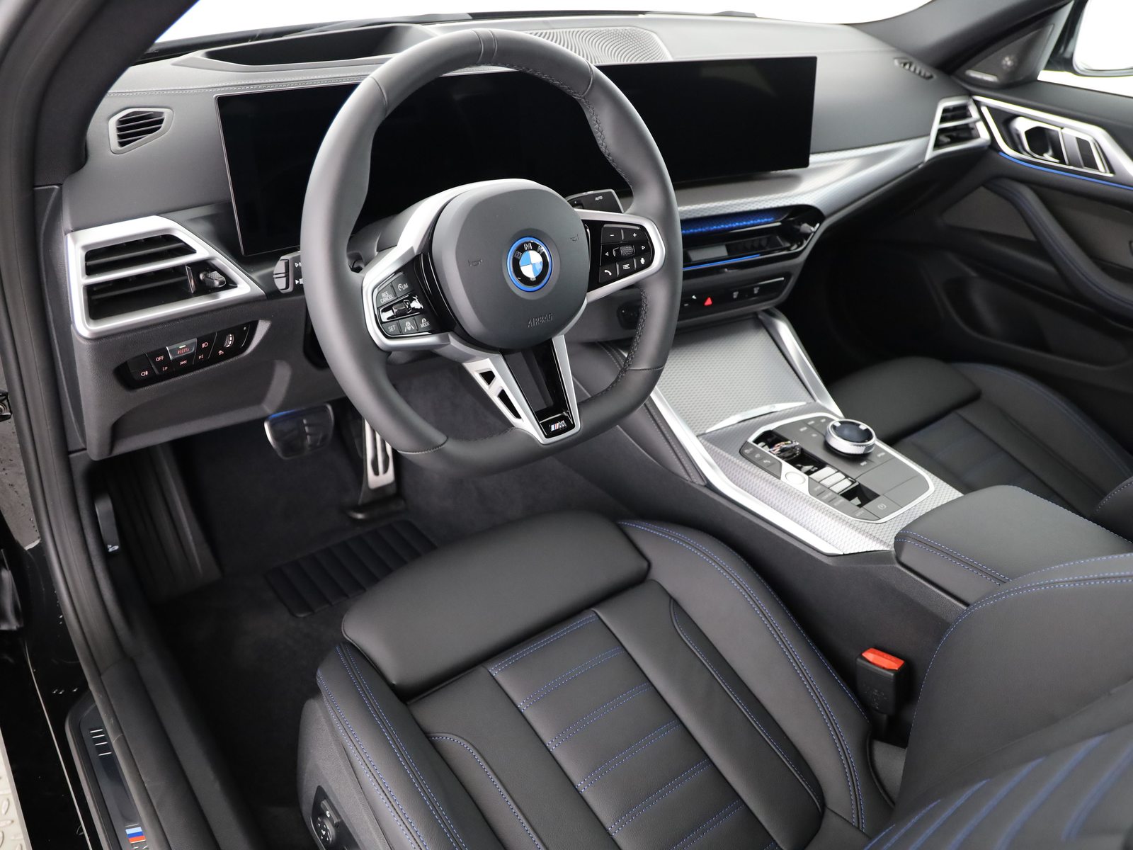 BMW i4 xDrive40, Électrique, Voiture nouvelle, Automatique - 7