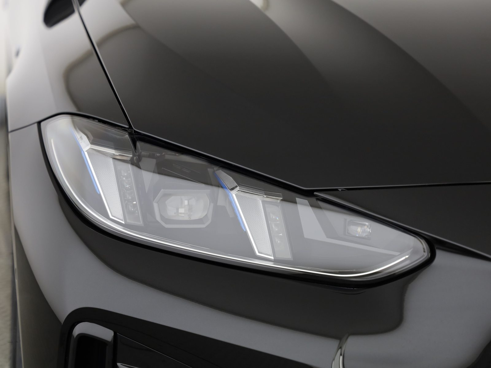 BMW i4 xDrive40, Electric, New car, Automatic - 6