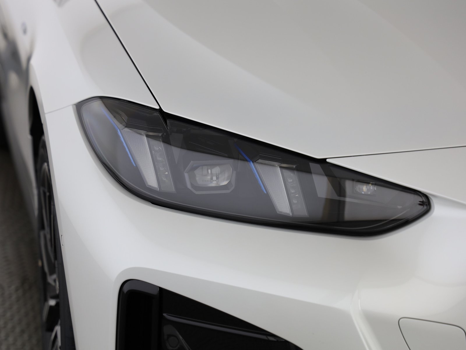 BMW i4 40, Elektro, Neuwagen, Automatik - 6