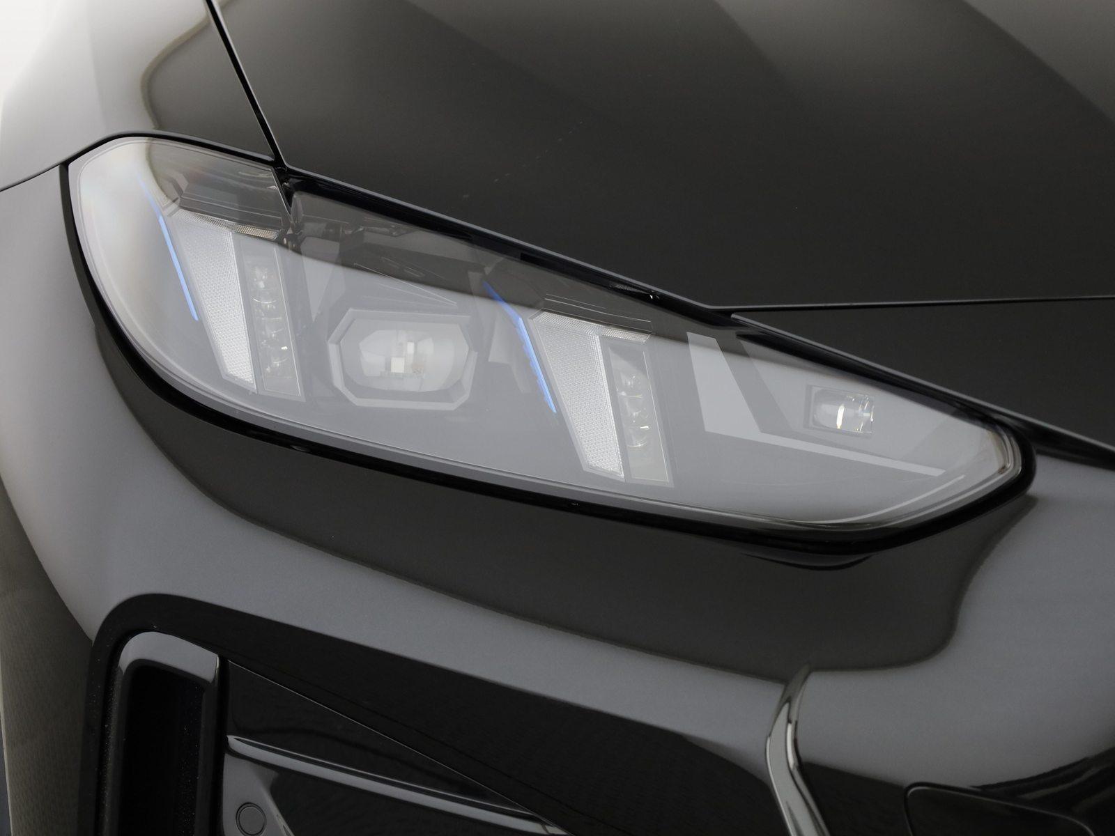 BMW i4 xDrive40, Électrique, Voiture nouvelle, Automatique - 6