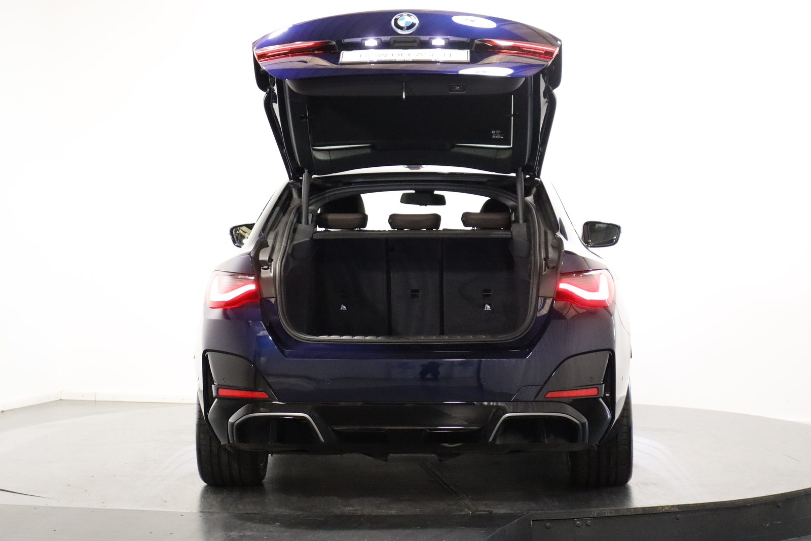 BMW i4 xDrive40, Elektro, Occasion / Gebraucht, Automatik - 6
