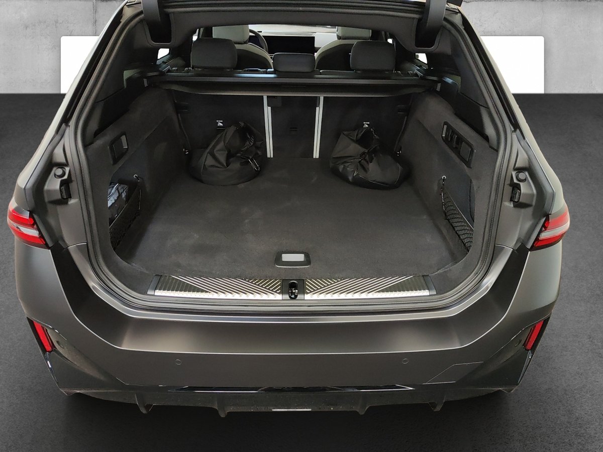 BMW i5 M60 Touring M Sport Pro, Électrique, Voiture nouvelle, Automatique - 7
