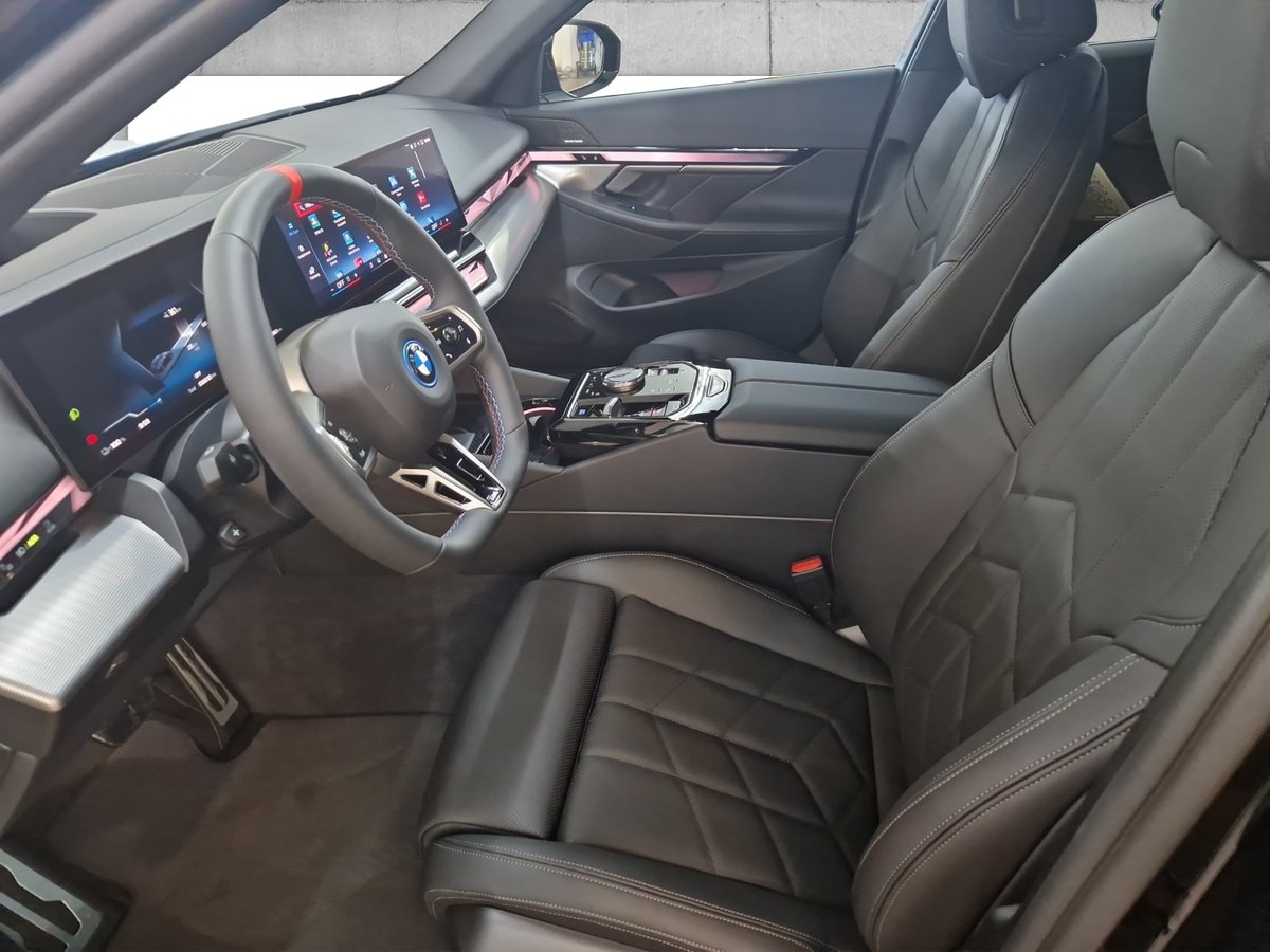 BMW i5 M60 Tour. M Sport Pro, Elettrica, Auto nuove, Automatico - 2