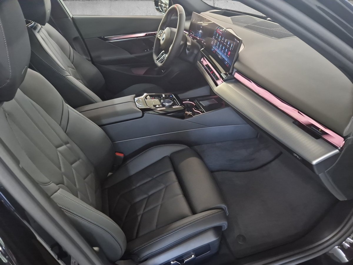 BMW i5 M60 Tour. M Sport Pro, Elettrica, Auto nuove, Automatico - 7