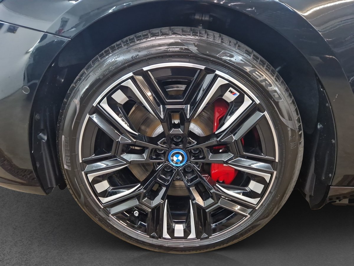 BMW i5 M60 Tour. M Sport Pro, Électrique, Voiture nouvelle, Automatique - 5