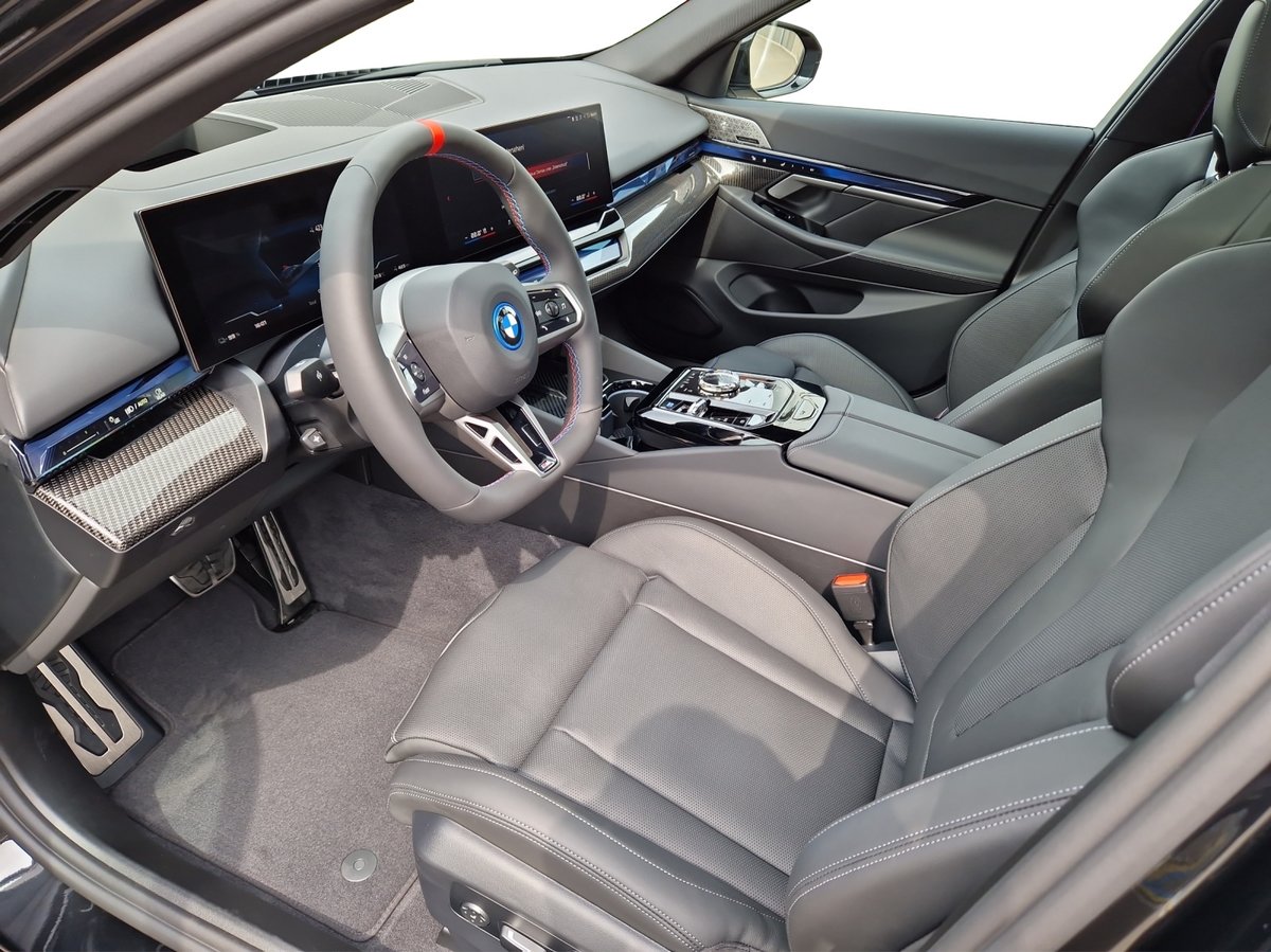 BMW i5 M60 Touring M Sport Pro, Elektro, Neuwagen, Automatik - 5