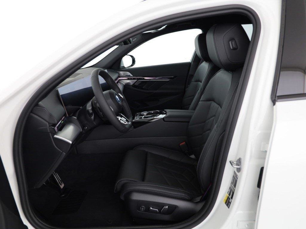 BMW i5 eDrive40 Touring, Elektro, Neuwagen, Automatik - 4