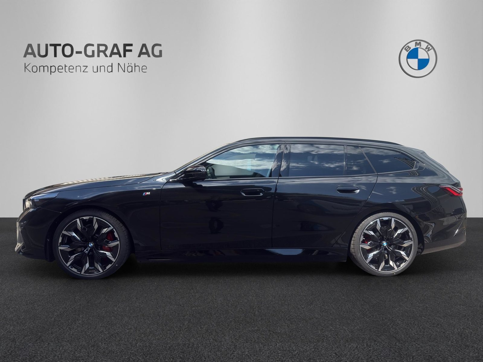 BMW i5 M60 xDrive Touring M Sport Pro, Elektro, Neuwagen, Automatik - 2