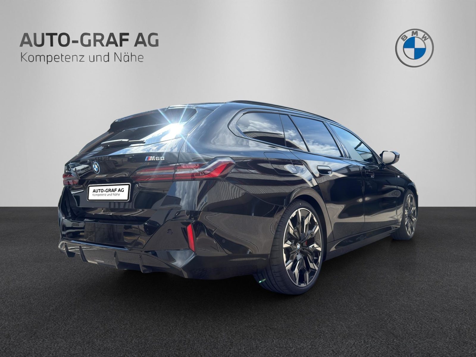 BMW i5 M60 xDrive Touring M Sport Pro, Elektro, Neuwagen, Automatik - 5