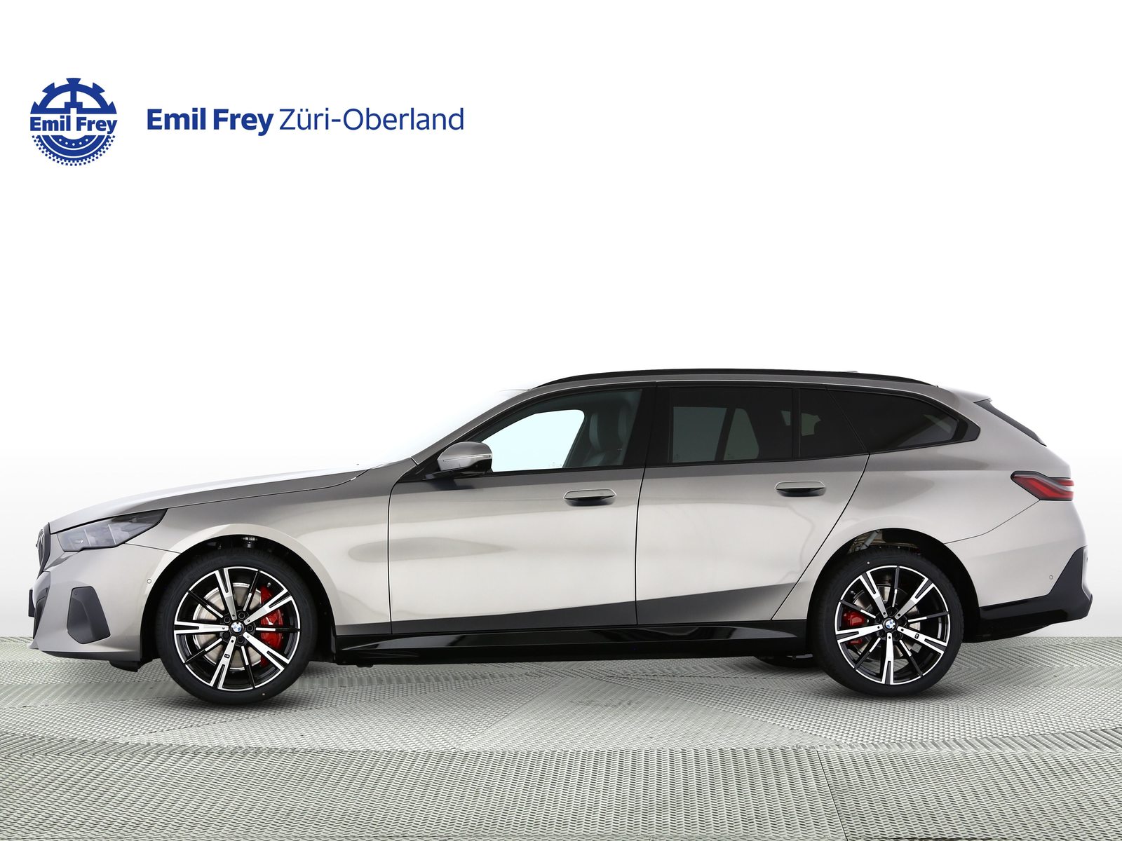 BMW i5 xDrive40 Touring, Électrique, Voiture nouvelle, Automatique - 2