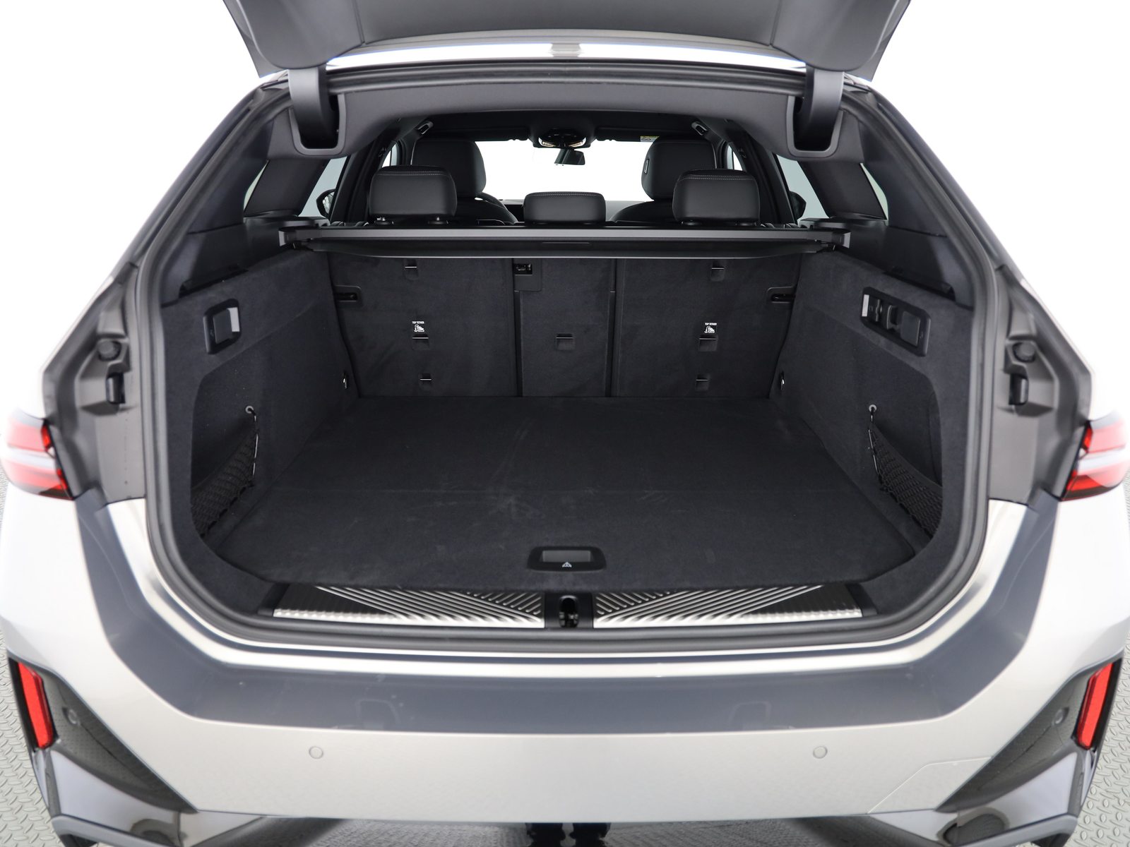 BMW i5 xDrive40 Touring, Électrique, Voiture nouvelle, Automatique - 6