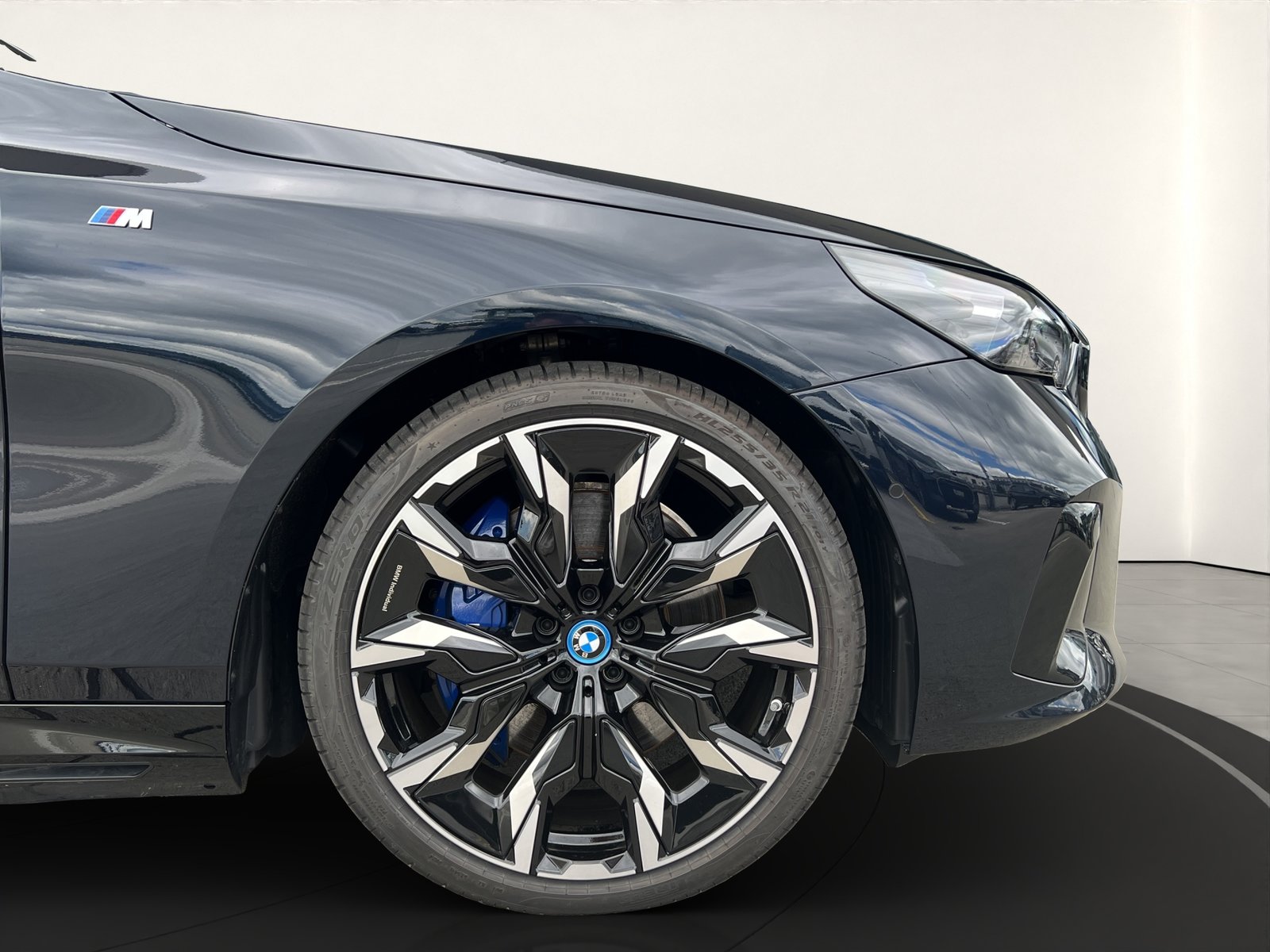 BMW i5 M60 Tour. M Sport Pro, Electric, Second hand / Used, Automatic - 7