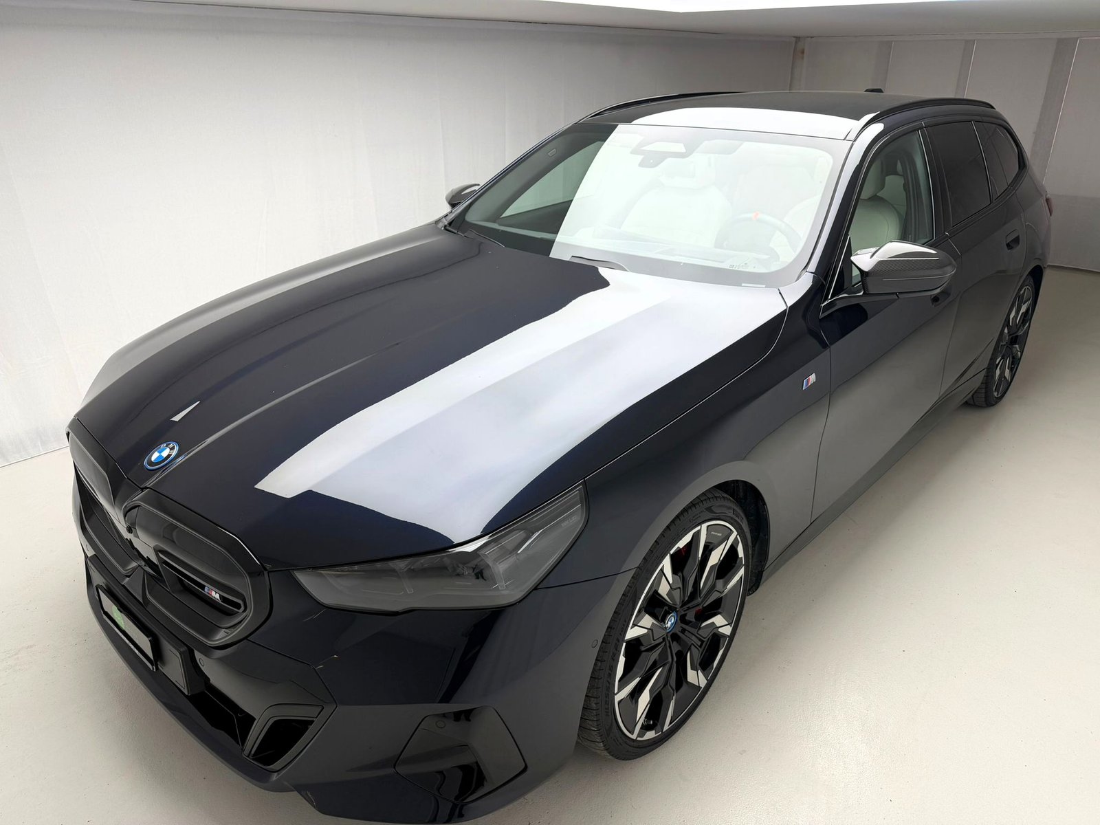 BMW i5 M60 Touring M Sport Pro, Elektro, Occasion / Gebraucht, Automatik - 7