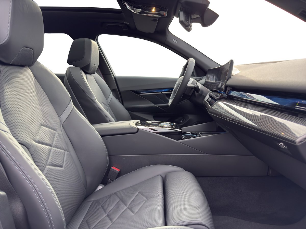 BMW i5 M60 Touring M Sport Pro, Elektro, Vorführwagen, Automatik - 6