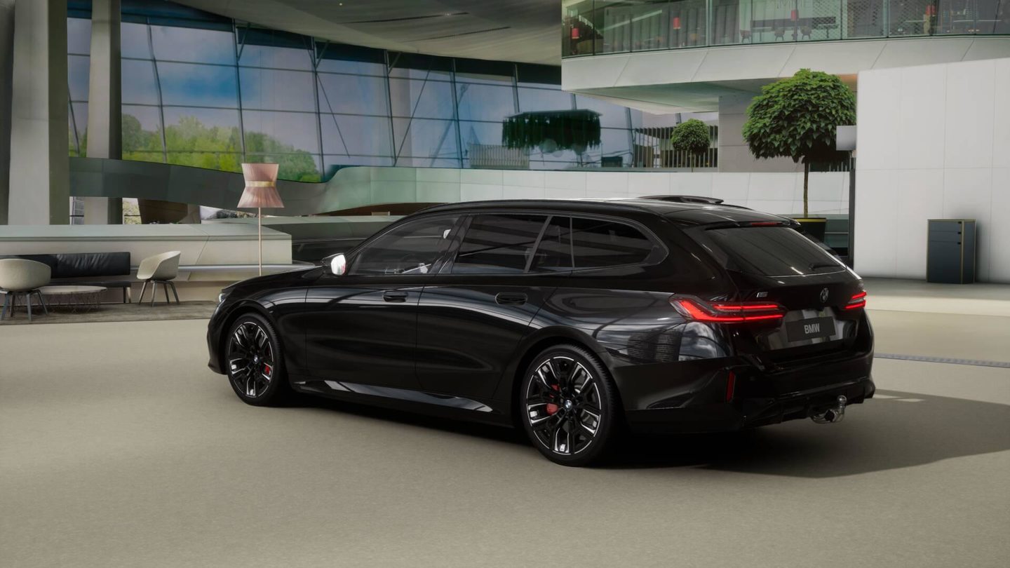 BMW i5 M60 xDrive Touring, Electric, Ex-demonstrator, Automatic - 2