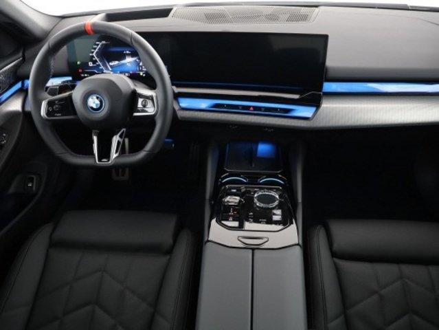 BMW i5 M60 xDrive, Electric, New car, Automatic - 6