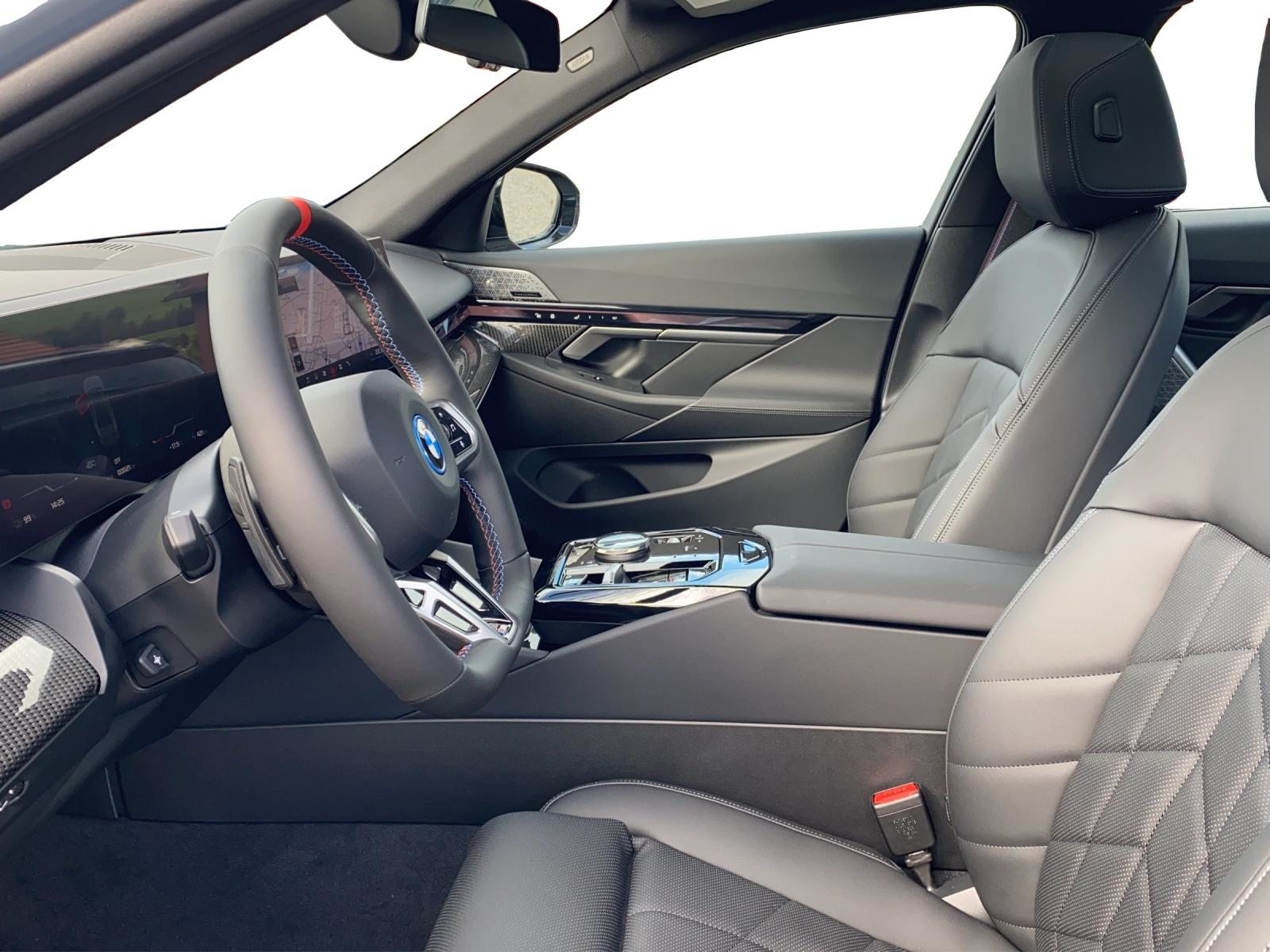 BMW i5 M60 xDrive, Électrique, Occasion / Utilisé, Automatique - 7