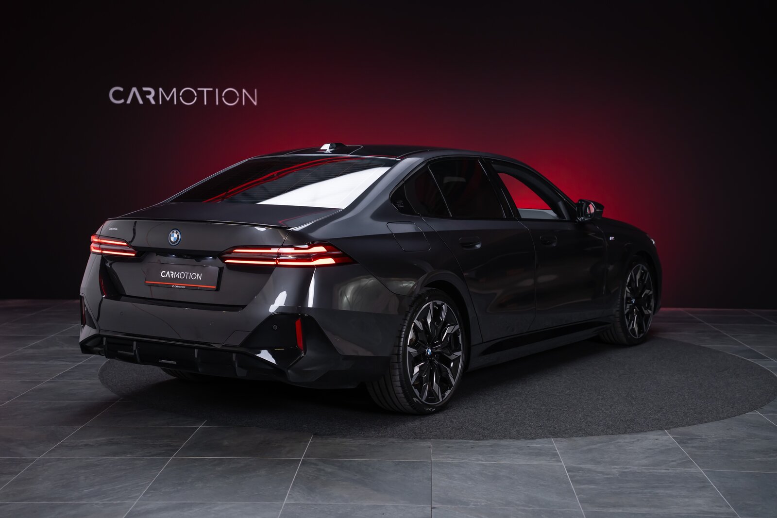 BMW i5 M60 M Sport Pro / CH-Fahrzeug /Iconic Glow / Panorama-G, Électrique, Occasion / Utilisé, Automatique - 5