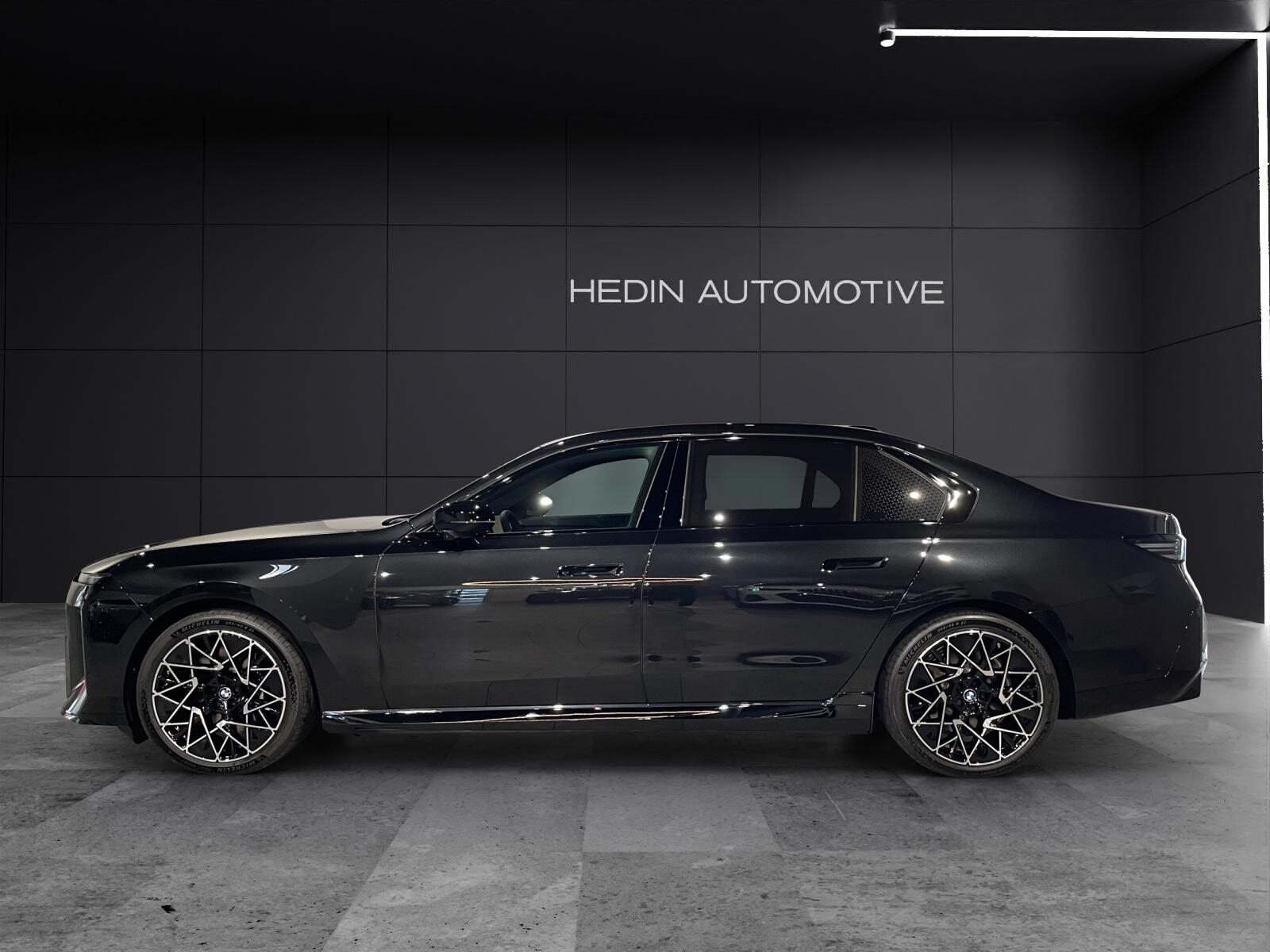 BMW i7 xDrive60, Electric, Ex-demonstrator, Automatic - 2