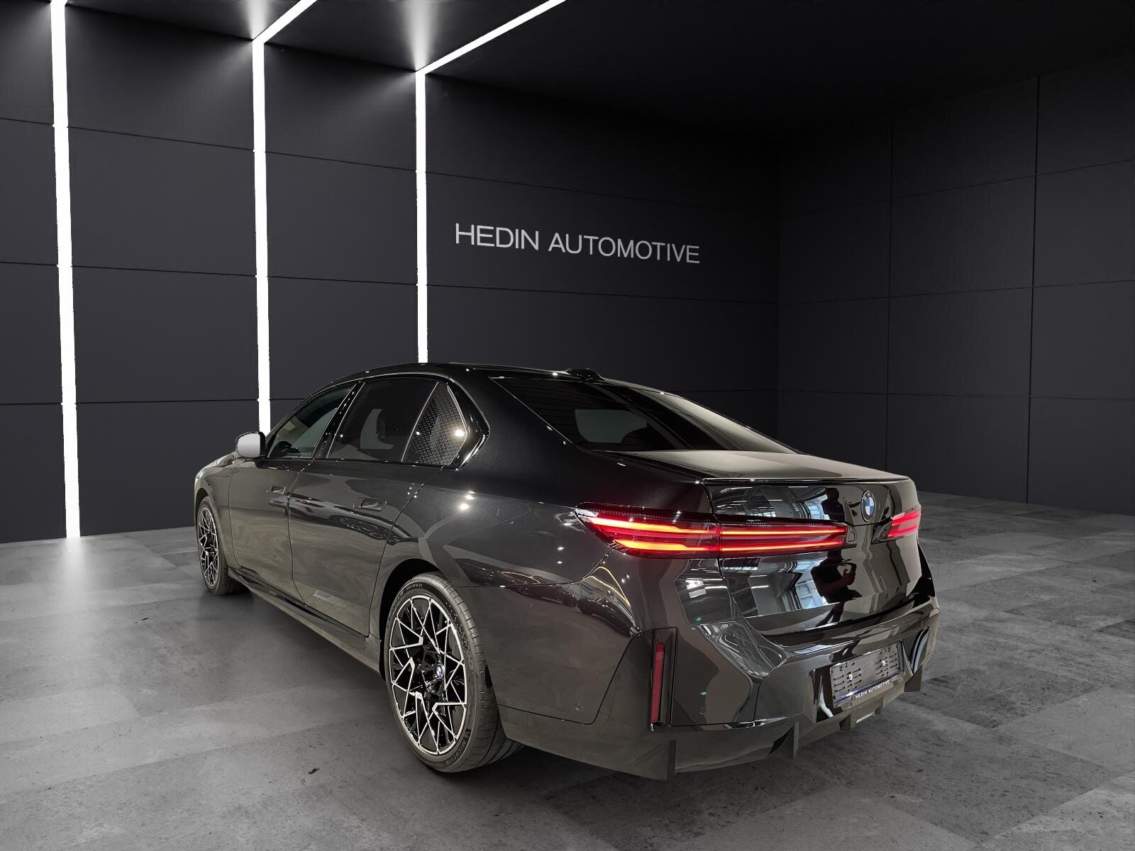 BMW i7 xDrive60, Electric, Ex-demonstrator, Automatic - 4