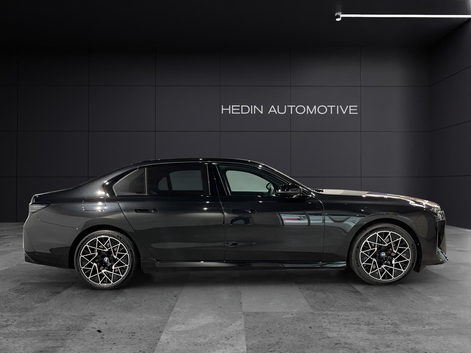 BMW i7 xDrive60, Electric, Ex-demonstrator, Automatic - 7