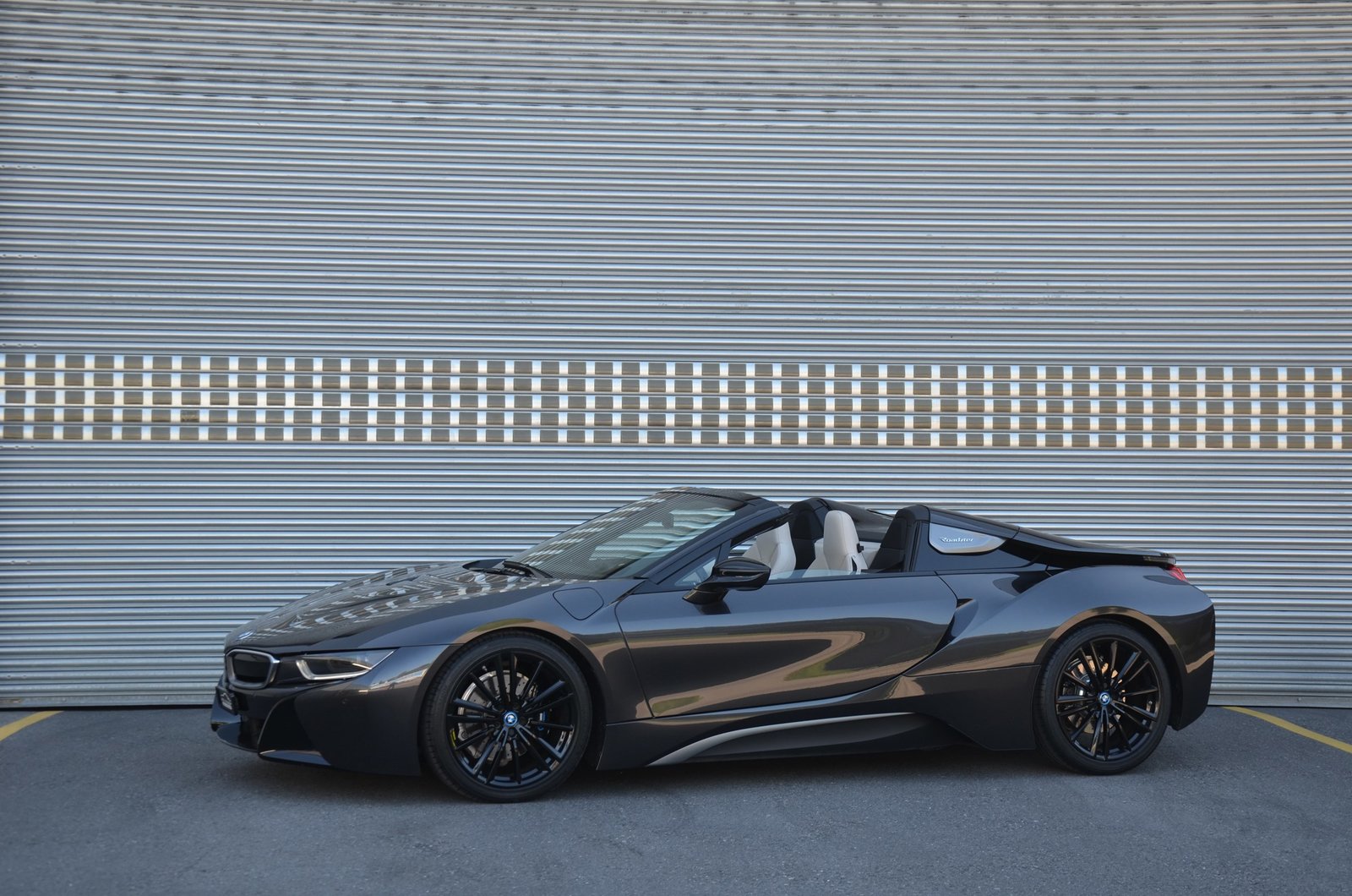 BMW i8 Roadster, Plug-in-Hybrid Benzina/Elettrica, Occasioni / Usate, Automatico - 2