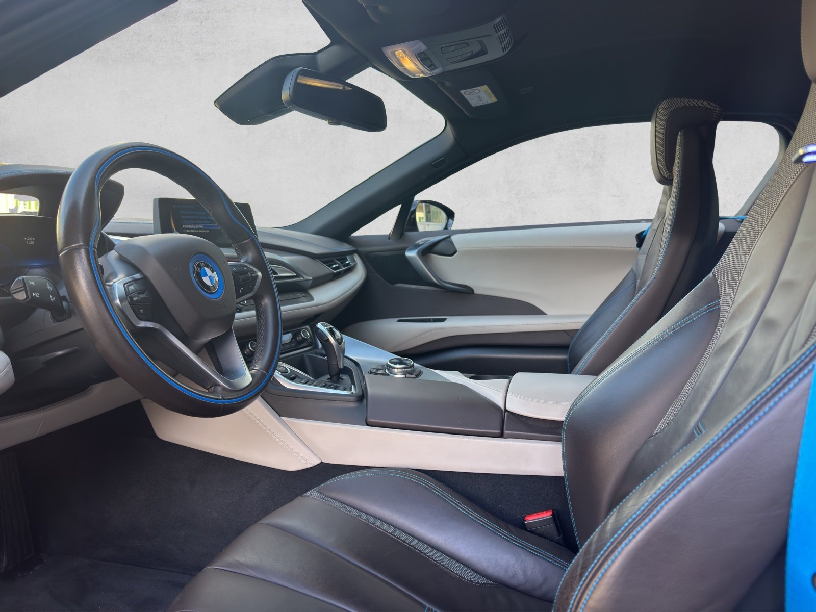 BMW i8 Coupé, Hybride Rechargeable Essence/Électricité, Occasion / Utilisé, Automatique - 5