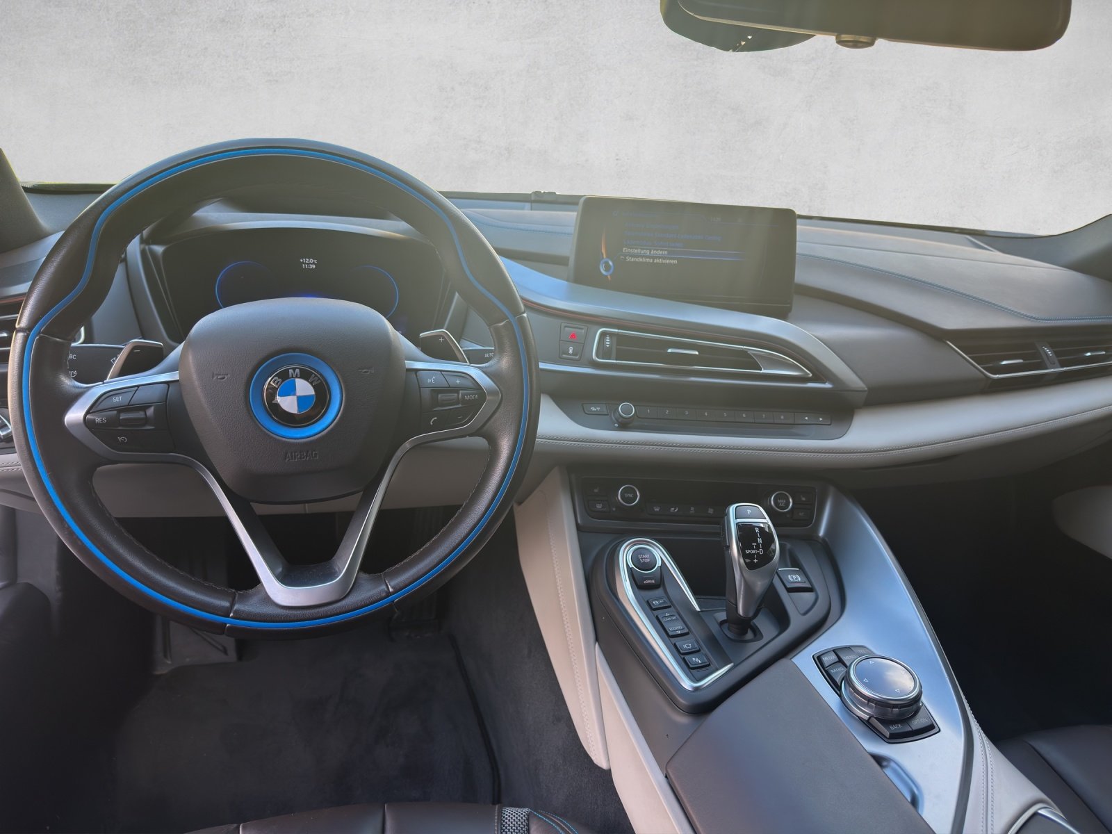 BMW i8 Coupé, Hybride Rechargeable Essence/Électricité, Occasion / Utilisé, Automatique - 7