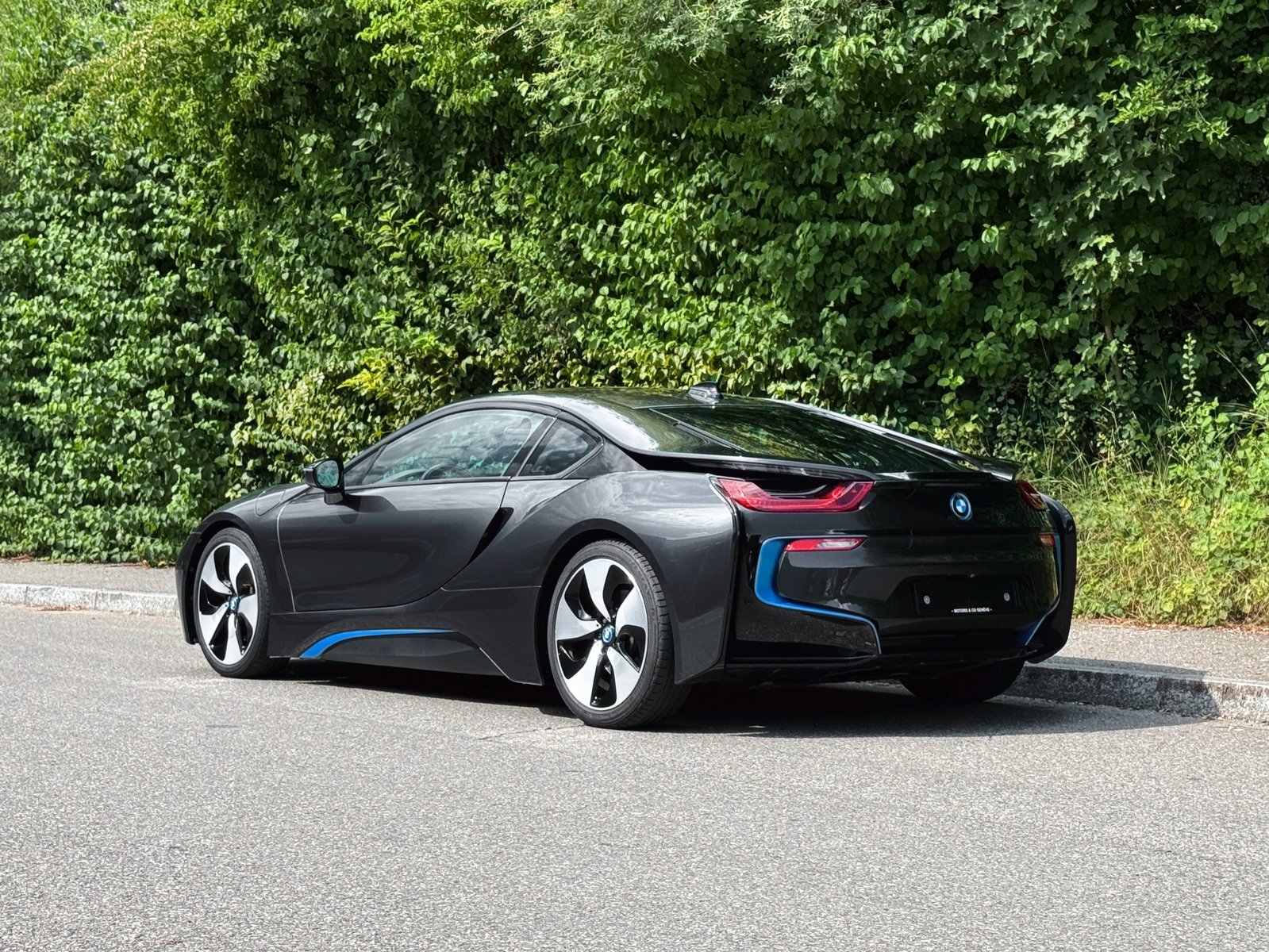 BMW i8 Coupé, Hybride Rechargeable Essence/Électricité, Occasion / Utilisé, Automatique - 4