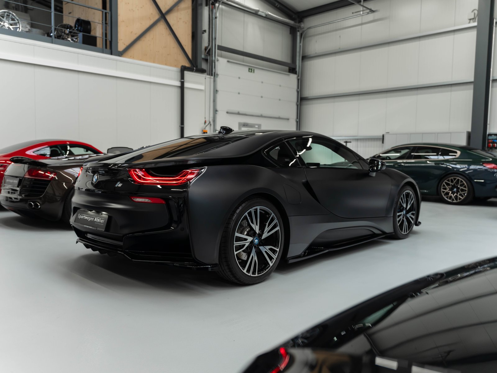 BMW i8 Coupé Facelift Frozen Black / PROTONIC Edition, Plug-in-Hybrid Benzin/Elektro, Occasion / Gebraucht, Automatik - 5