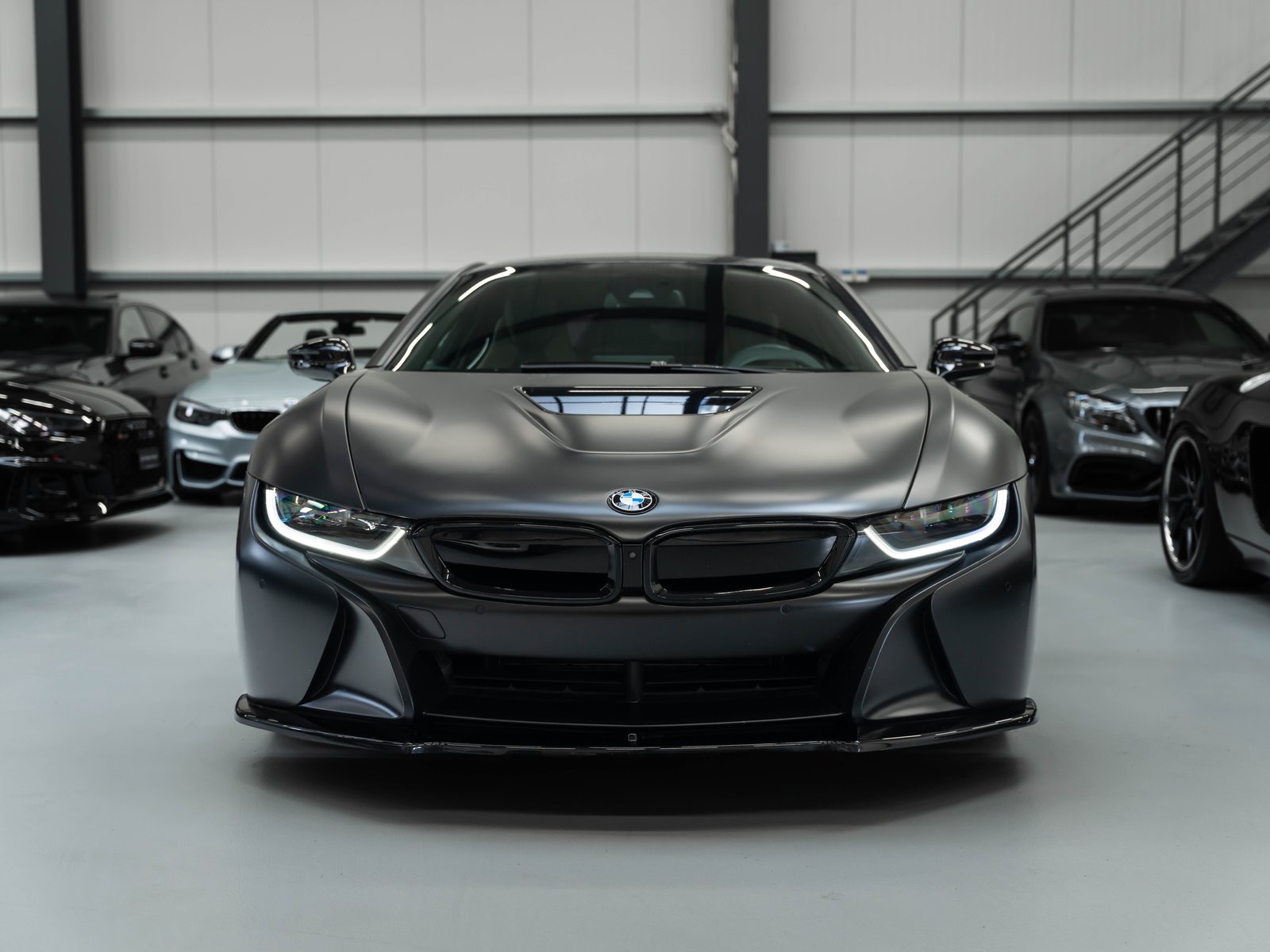 BMW i8 Coupé Facelift Frozen Black / PROTONIC Edition, Plug-in-Hybrid Benzin/Elektro, Occasion / Gebraucht, Automatik - 7