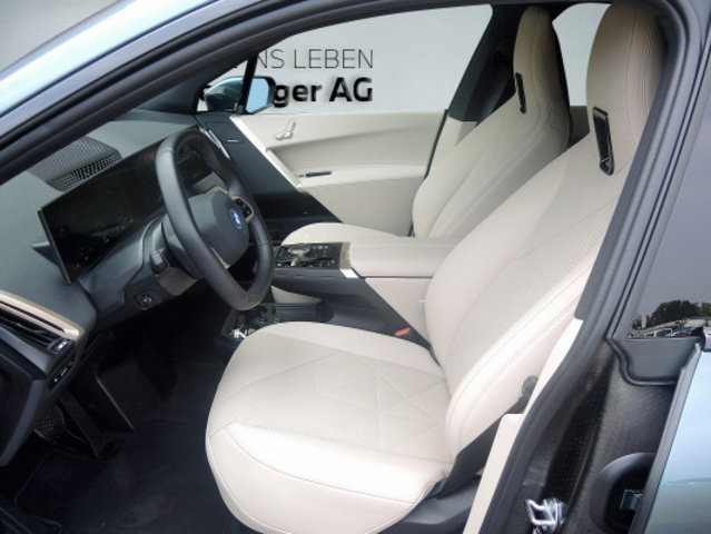 BMW iX 40, Elektro, Occasion / Gebraucht, Automatik - 6