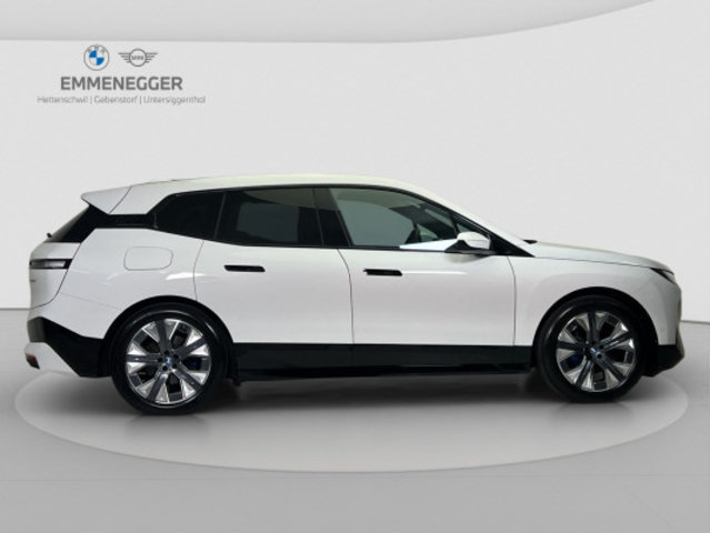 BMW iX 40, Elektro, Occasion / Gebraucht, Automatik - 6