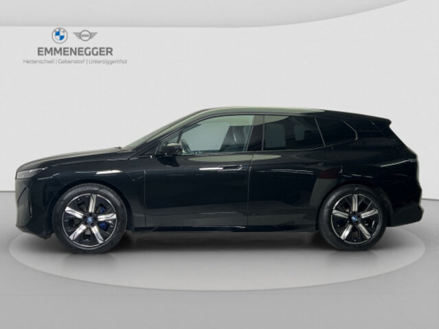 BMW iX 40, Elektro, Occasion / Gebraucht, Automatik - 2