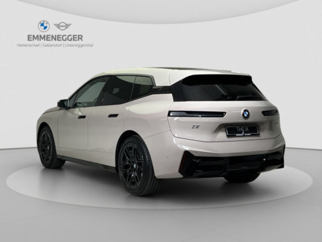 BMW iX 60 M Sport Pro, Elektro, Vorführwagen, Automatik - 3