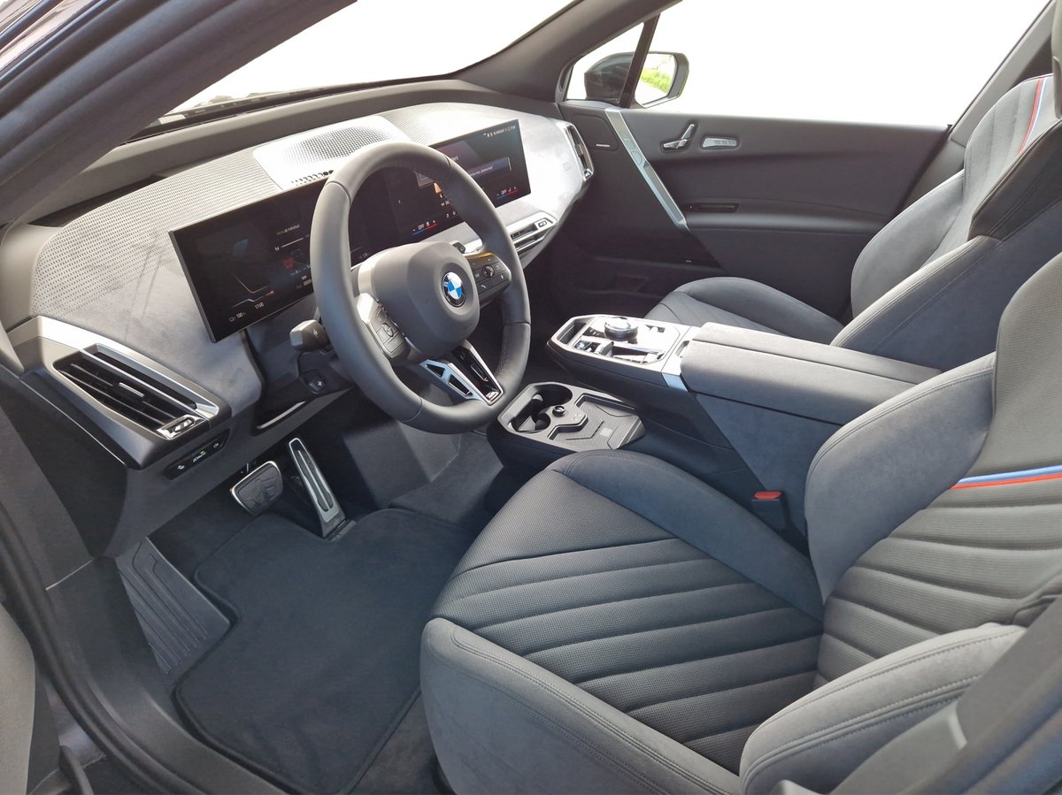 BMW iX 45 M Sport, Elettrica, Auto nuove, Automatico - 5