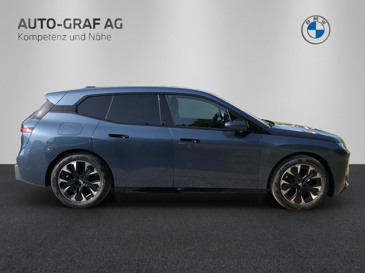 BMW iX 45, Elektro, Neuwagen, Automatik - 6