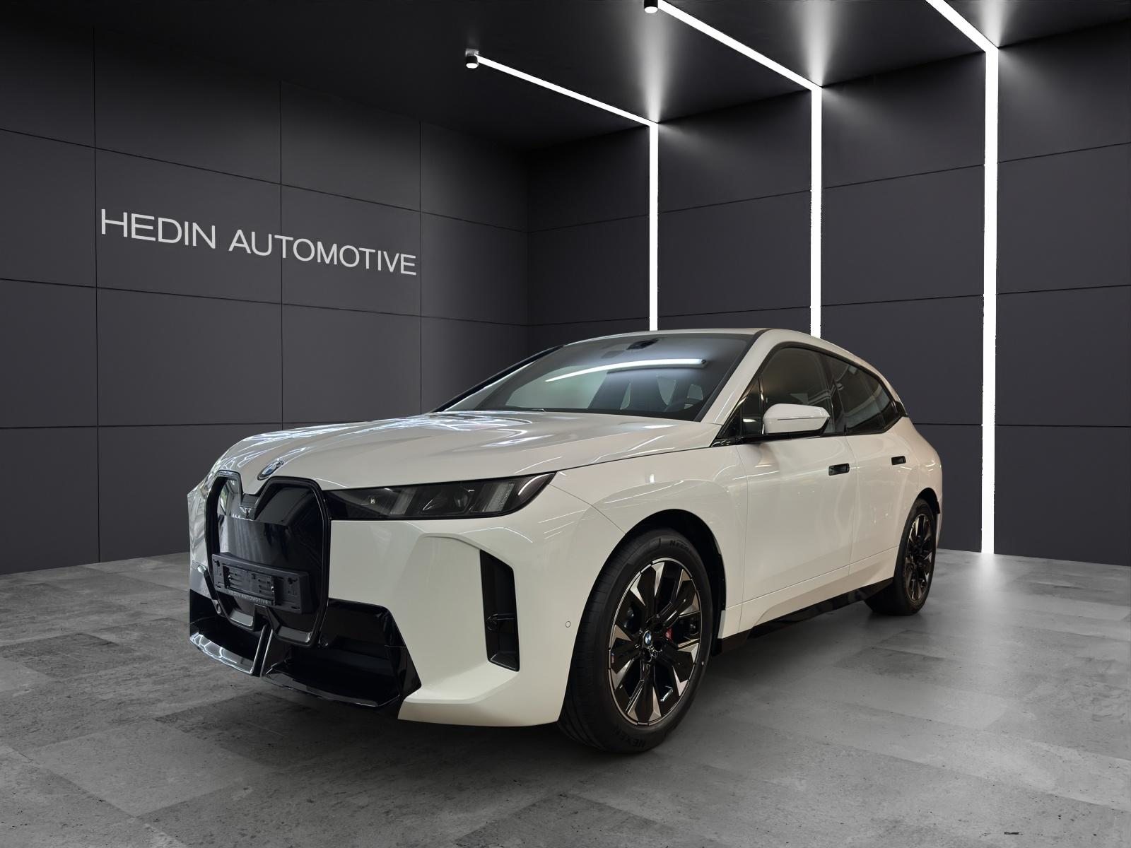 BMW iX xDrive45