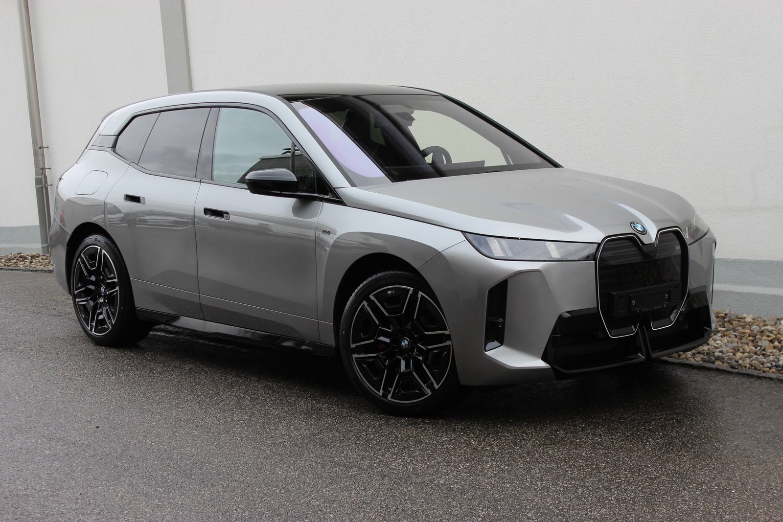 BMW iX M70 *0.9-LEASINGAKTION*