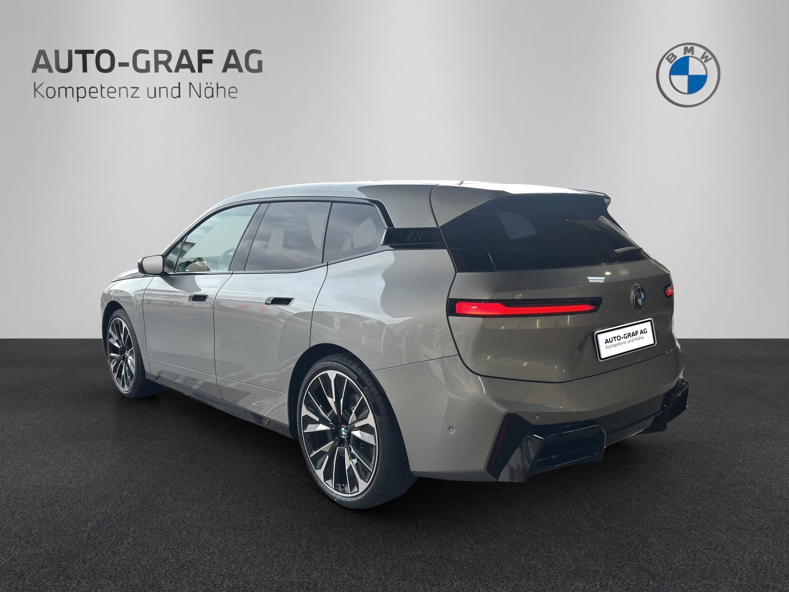 BMW iX xDrive60 M Sport Pro, Elektro, Neuwagen, Automatik - 3