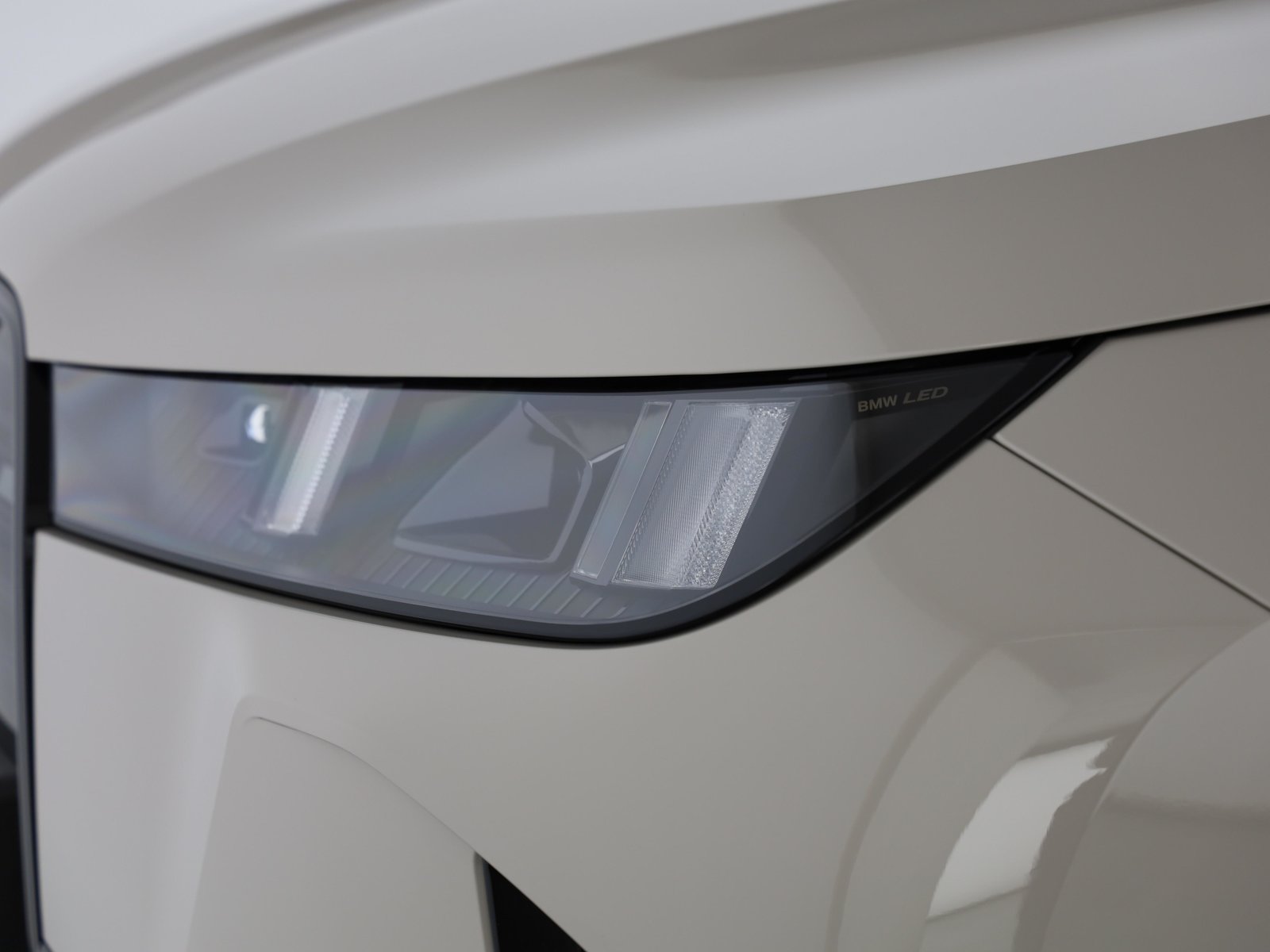BMW iX M70, Electric, New car, Automatic - 6