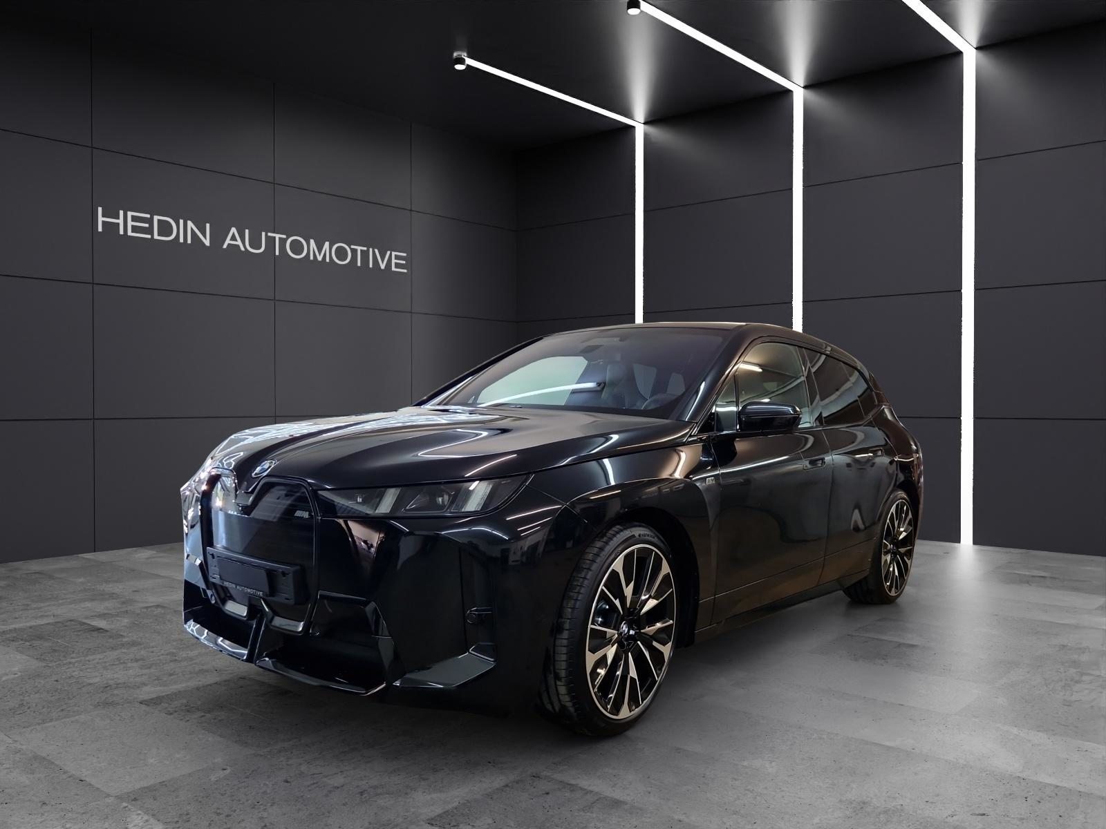 BMW iX M70
