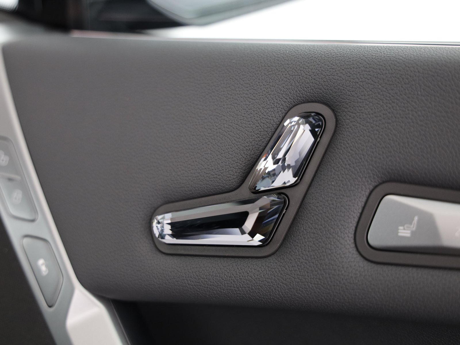 BMW iX 60, Electric, New car, Automatic - 7