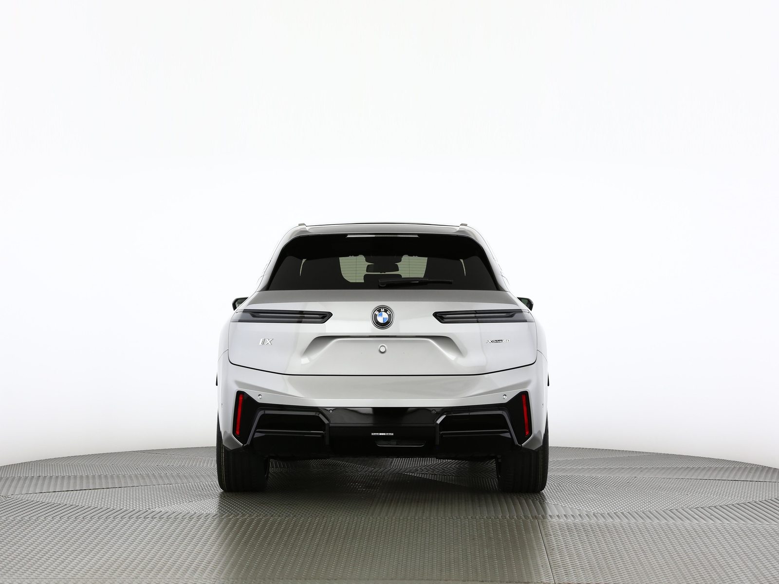 BMW iX xDrive60, Electric, New car, Automatic - 4