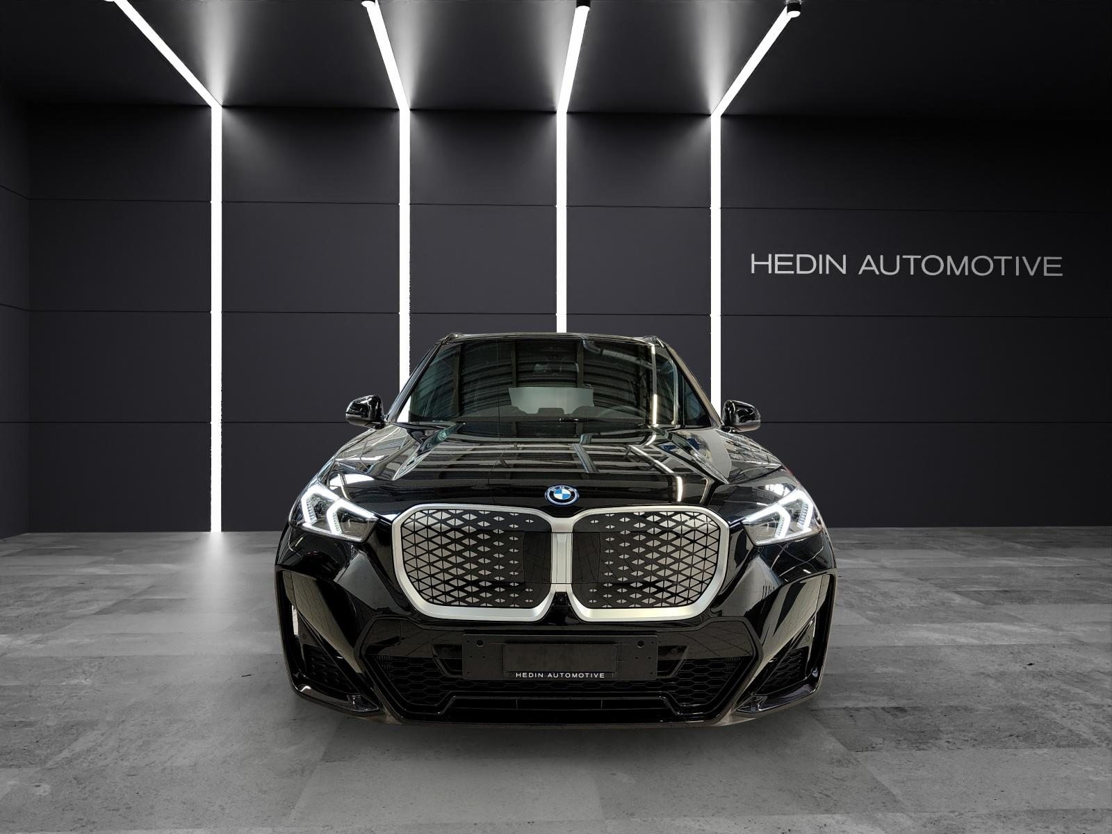 BMW iX 30 xDrive, Electric, New car, Automatic - 3