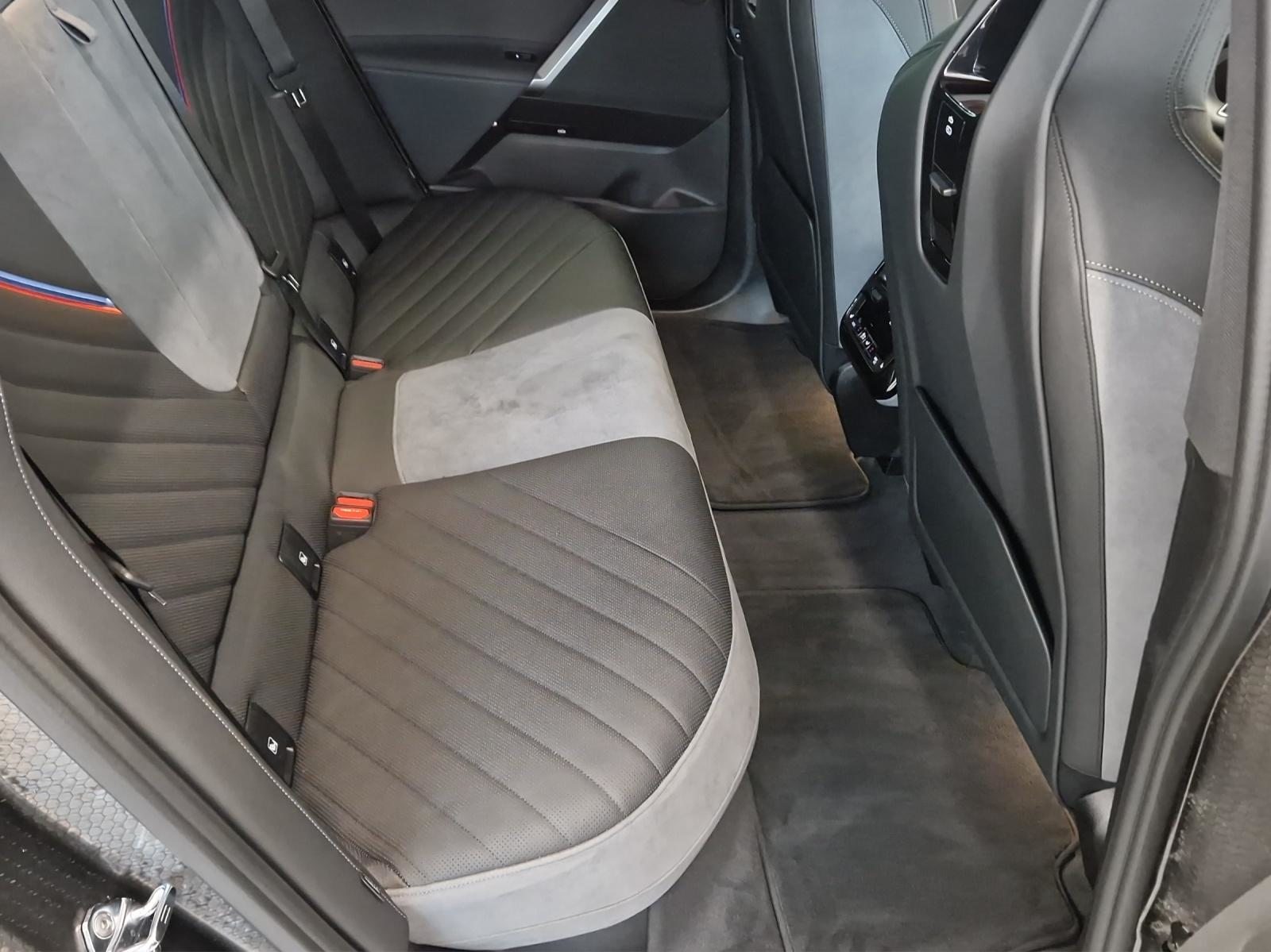 BMW iX xDrive60, Elektro, Neuwagen, Automatik - 7